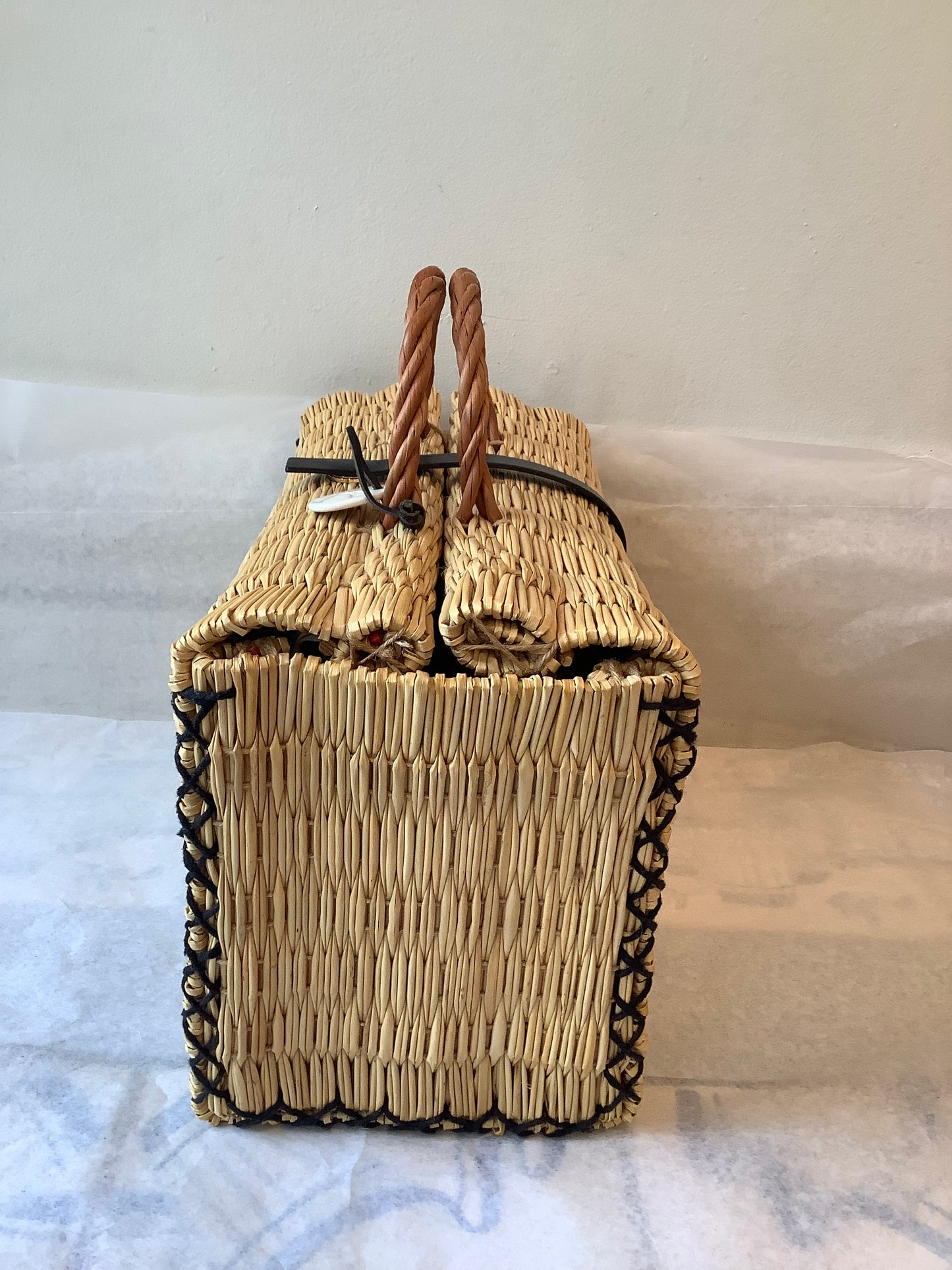 Toino Abel - Natural with Blk Stitching Handbag M