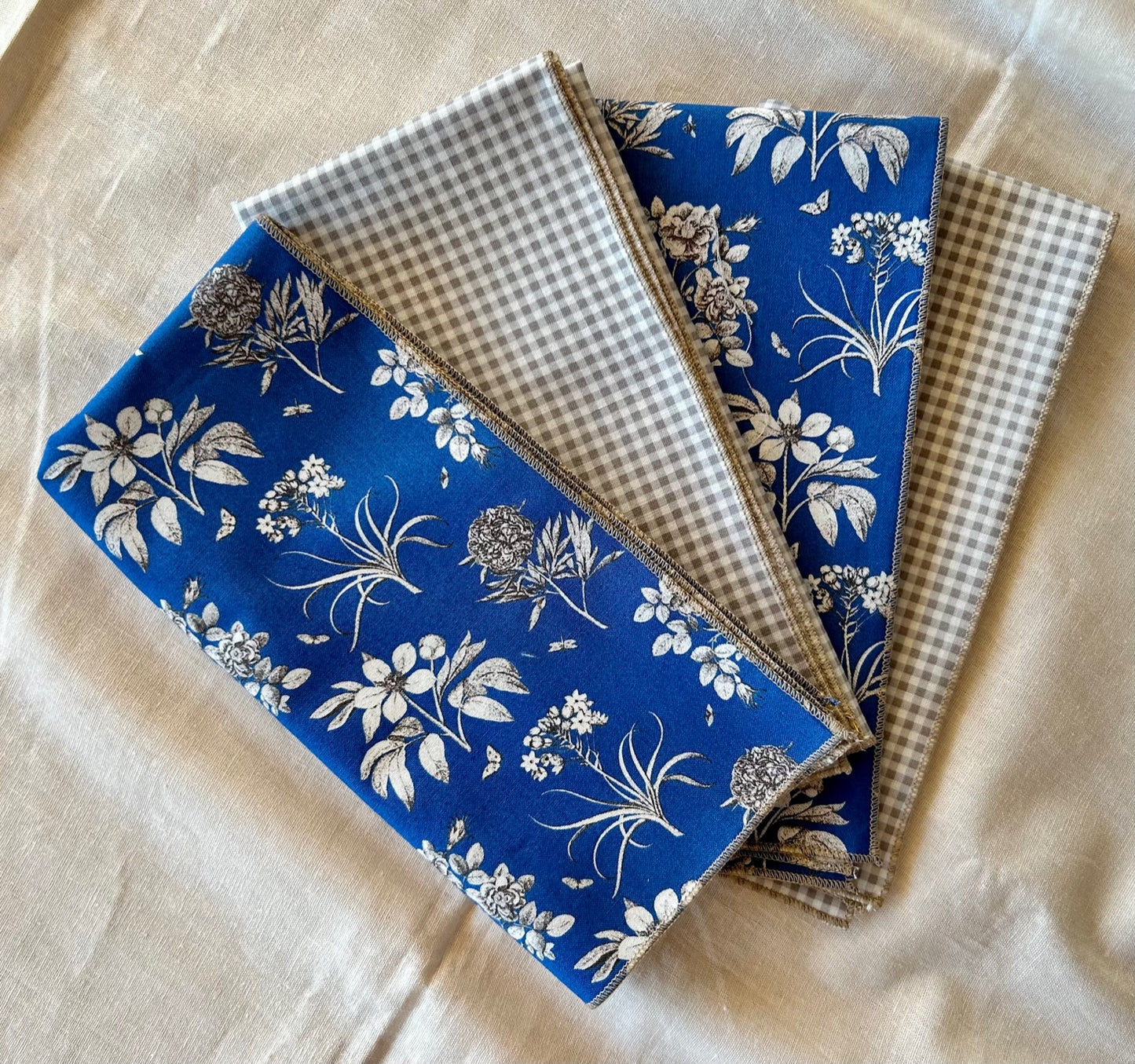 Dinner Napkins - Set of 4 * Various Styles