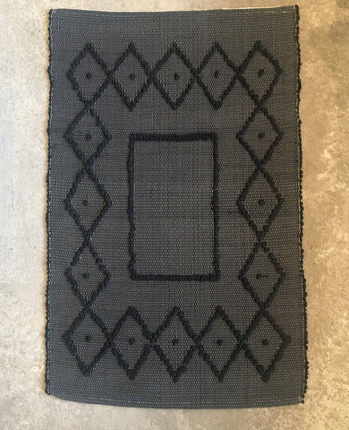 Vianatece - Traditional Pulled Area Rug 3' X 5' +