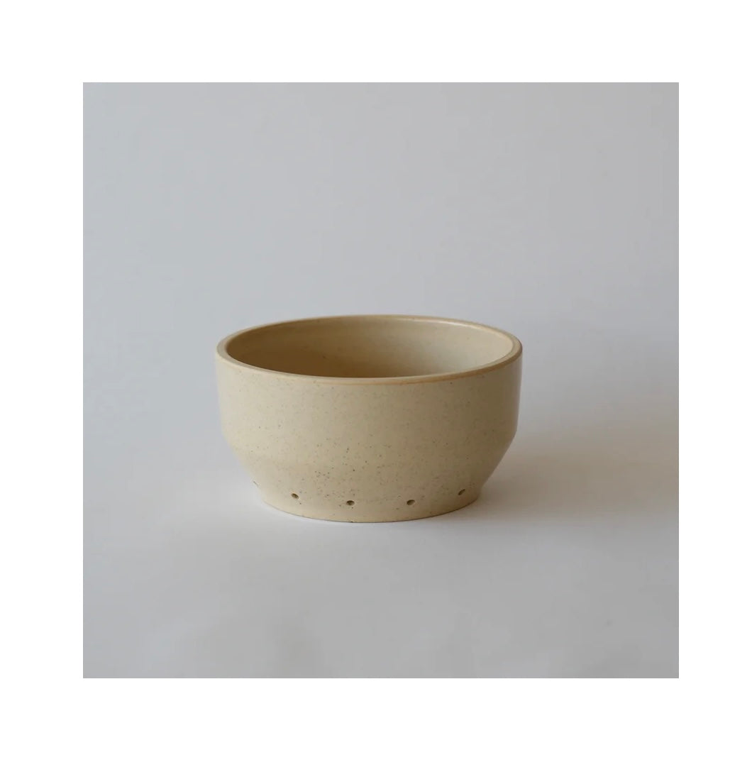 Malga ceramic Bowl strainer