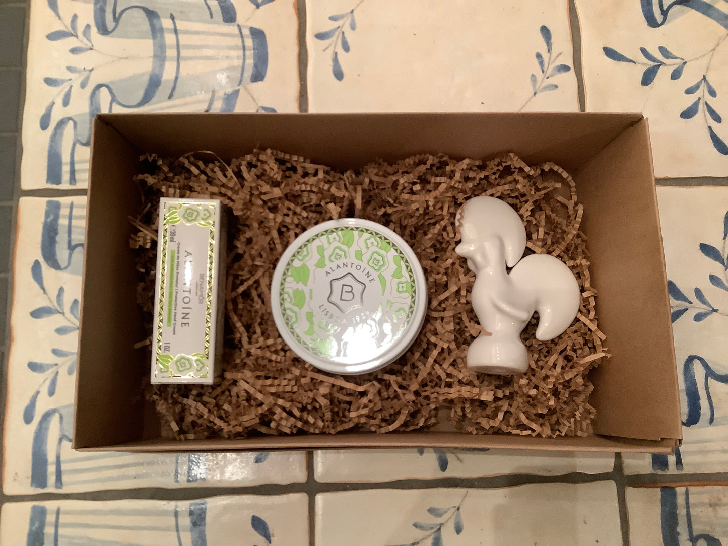 Saudade Gift Box - Benamor body butter, hand cream, white rooster