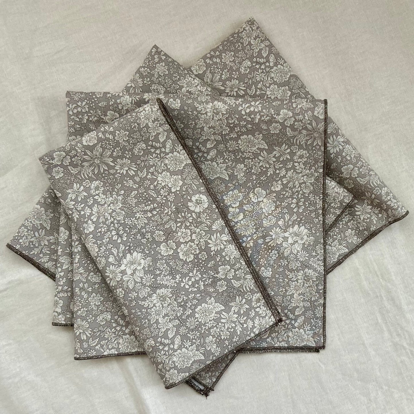 Dinner Napkins - Set of 4 * Various Styles